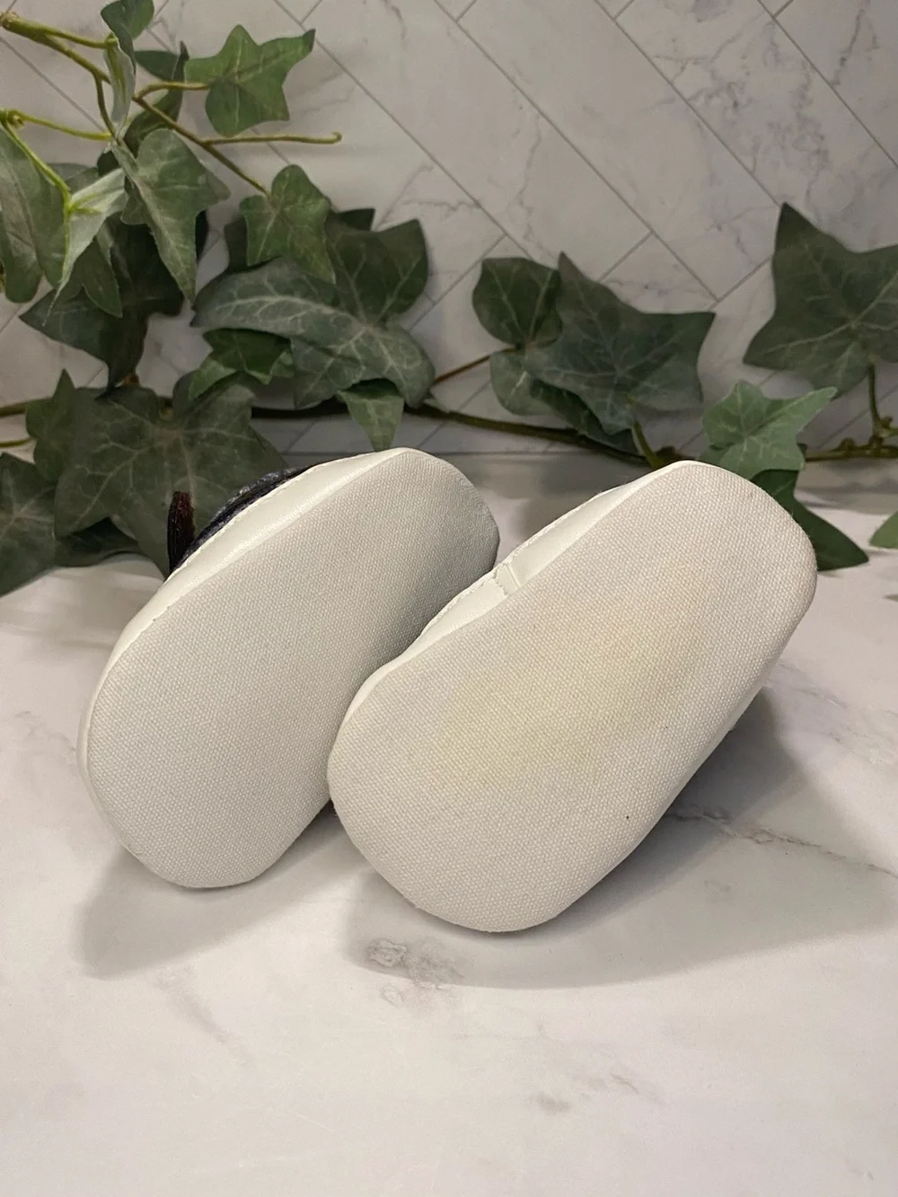 First Steps by Stepping Stones Infant High-Top Sneakers Size 1 (0-3 Months)